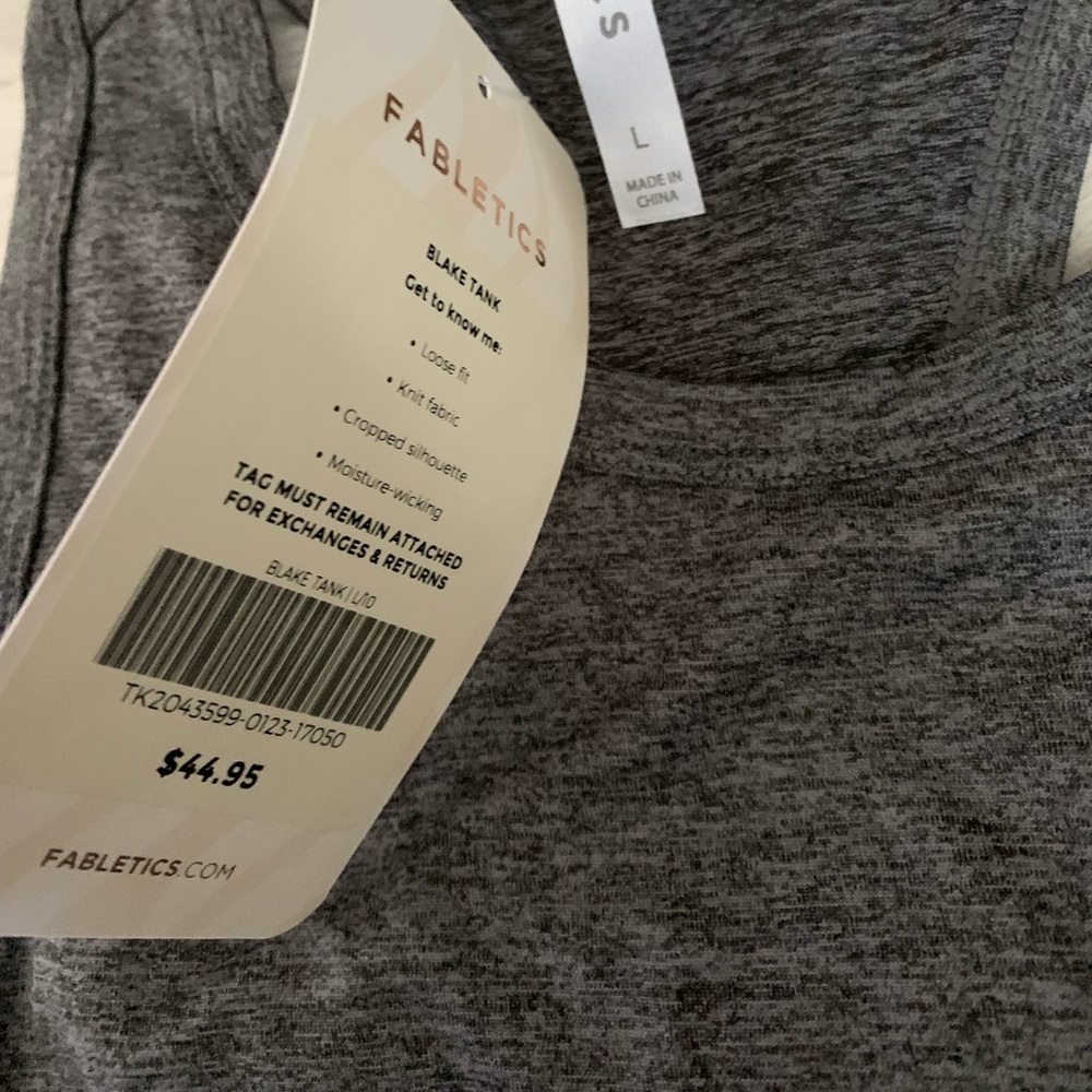 - Fabletics Blake Tank NWT - Picture 4 of 5